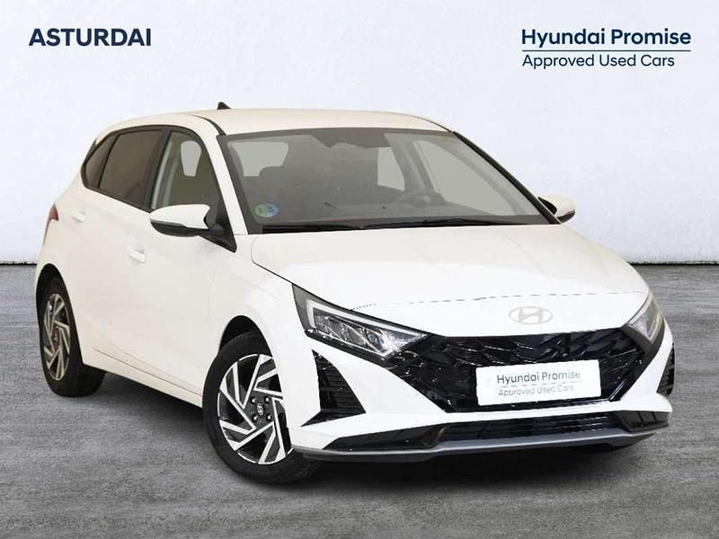 Usado Hyundai i20 101 CV (74 kW) 2025 Blanco Utilitario