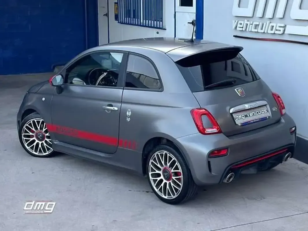 Usado Abarth 595 145 CV (106 kW) 2019 Gris Utilitario