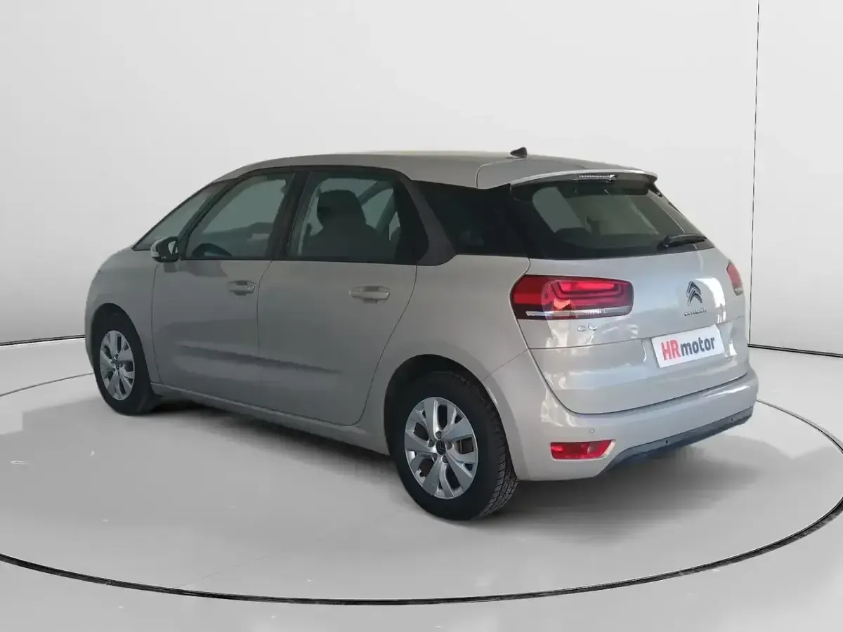 Käytetty Citroën C4 Live 110 HP (80 kW) 2016 Valkoinen
