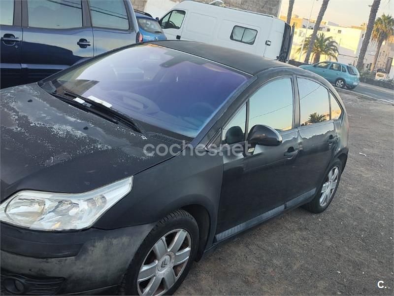 Usado Citroën C4 90 CV (66 kW) 2007 Negro Berlina