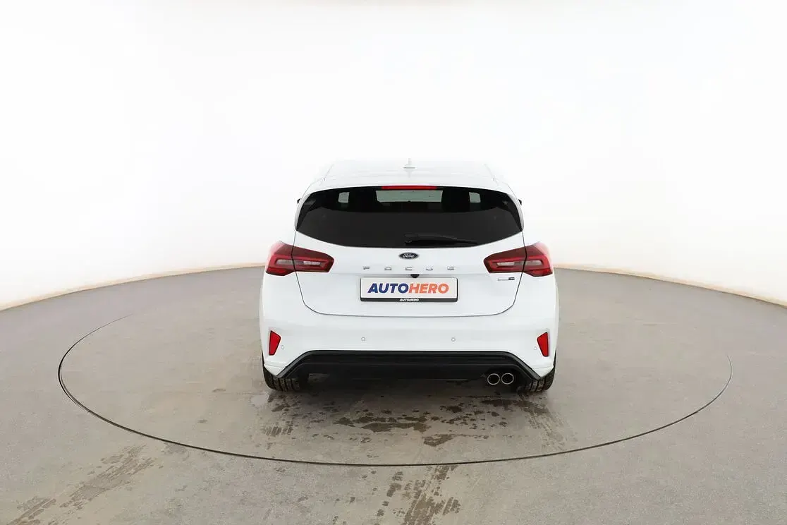 Usado Ford Focus ST-Line X 155 CV (114 kW) 2022 Blanco Berlina