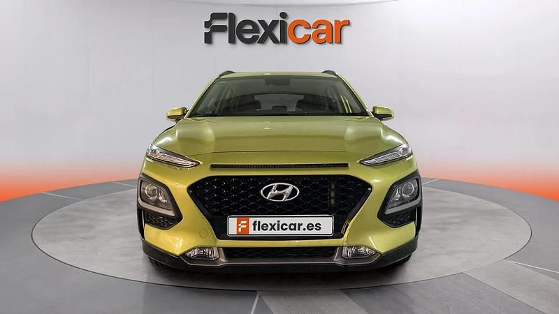 Usado Hyundai Kona 120 HP (88 kW) 2018 Bege SUV