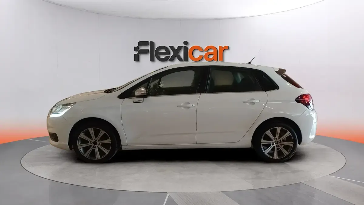 Usado Citroën C4 Feel 99 CV (72 kW) 2016 Blanco Berlina
