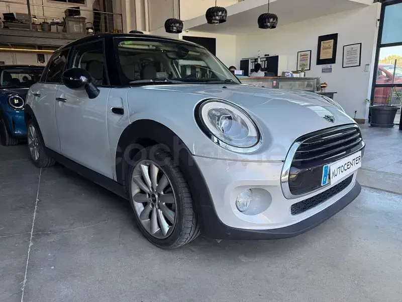Usado Mini Cooper 136 CV (100 kW) 2018 Gris / plata Utilitario