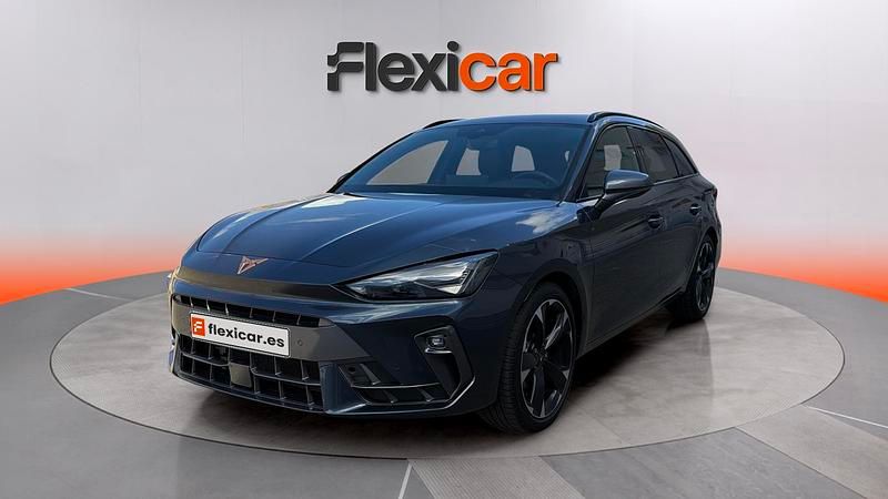 Usado Cupra Leon 150 CV (110 kW) 2025 Negro Familiar