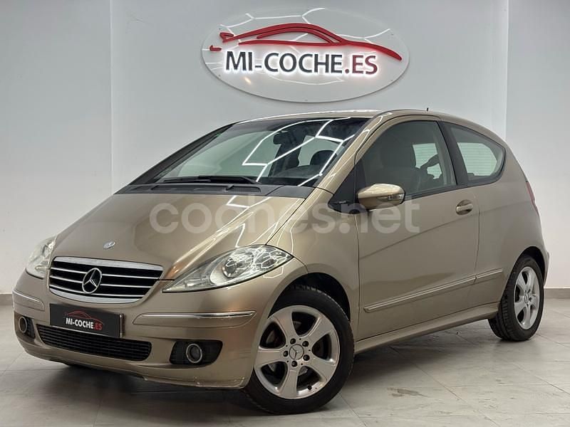 Usado Mercedes A150 Avantgarde 95 CV (69 kW) 2005 Gris / plata Berlina