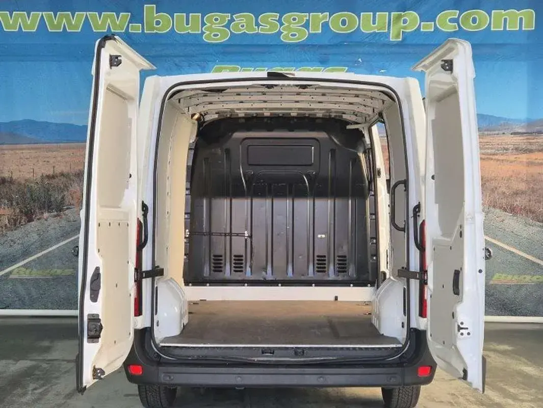 Usado Renault Master 136 CV (100 kW) 2020 Blanco Monovolumen