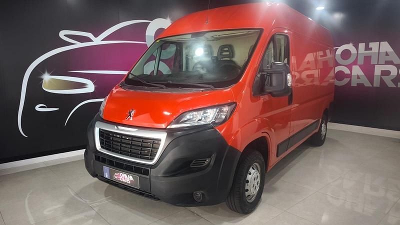 Usado Peugeot Boxer 130 CV (95 kW) 2018 Rojo Van