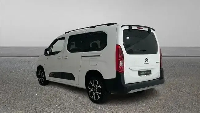 Usado Citroën Berlingo 130 CV (95 kW) 2022 Blanco Monovolumen