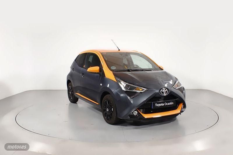 Negro Usado 2021 Toyota Aygo X-clusiv Utilitario | 15.300 € (Caro) - Imagen 1/4