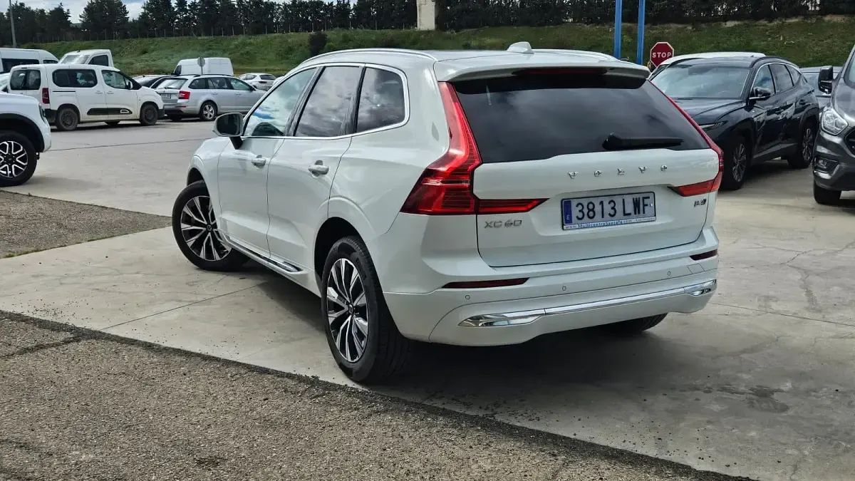 Usado Volvo XC60 Ultimate 197 CV (144 kW) 2022 Blanco SUV