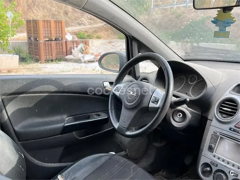Usado Opel Corsa Selective 75 CV (55 kW) 2013 Gris / plata Utilitario