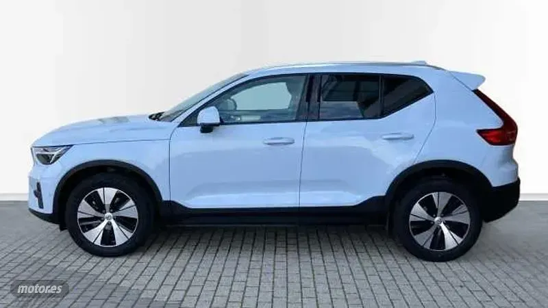 Usado Volvo XC40 Core 2024 Azul SUV