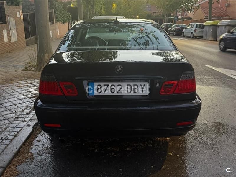 Usado BMW 318 143 CV (105 kW) 2004 Negro Coupe