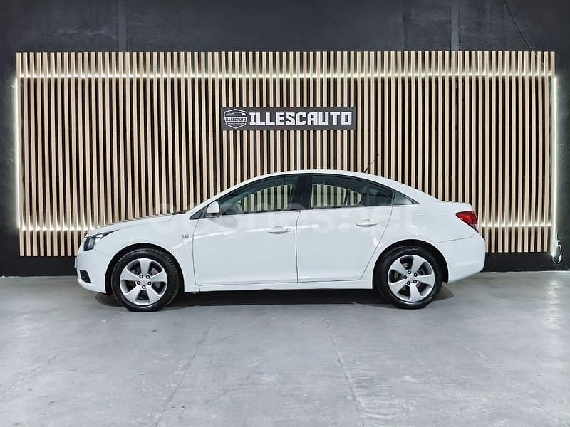 Usado Chevrolet Cruze LTZ 163 CV (119 kW) 2012 Blanco Berlina