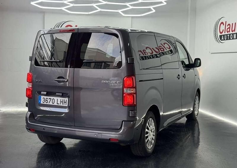 Usado Toyota Proace 120 CV (88 kW) 2020 Gris Monovolumen