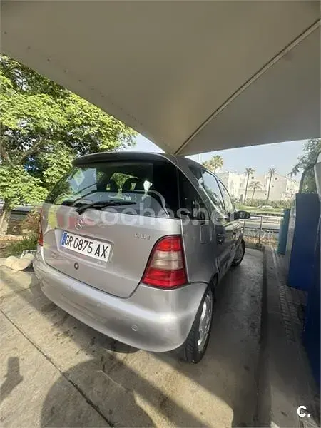 Usado Mercedes A170 Elegance 90 CV (66 kW) 1998 Gris / plata Utilitario