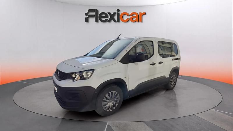 Usado Peugeot Rifter Active 110 CV (80 kW) 2023 Blanco Monovolumen