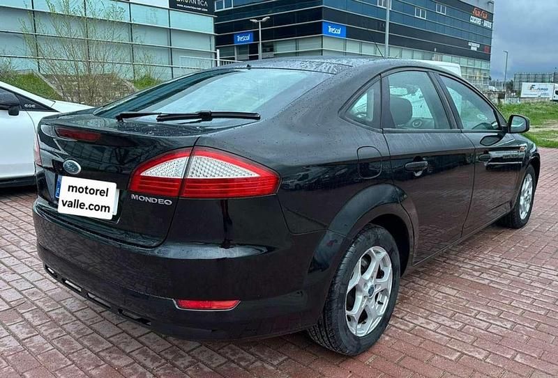 Usado Ford Mondeo Trend 140 CV (102 kW) 2008 Negro Berlina