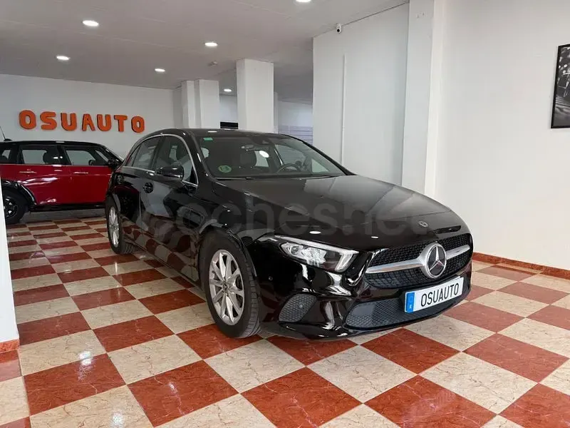 Usado Mercedes A180 136 CV (100 kW) 2021 Negro Berlina