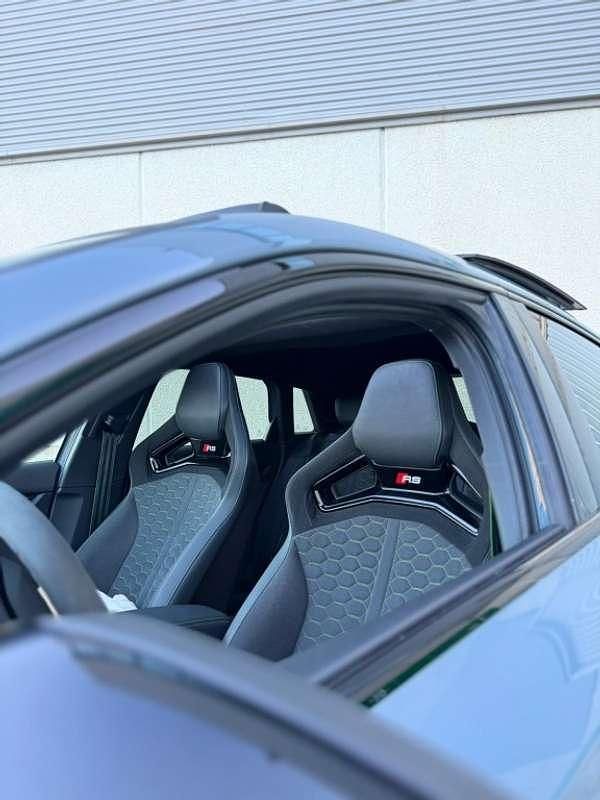 Usado Audi RS3 Sportback 400 CV (294 kW) 2025 Gris Utilitario