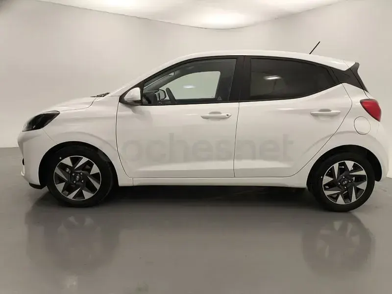 Usado Hyundai i10 63 CV (46 kW) 2024 Blanco Utilitario