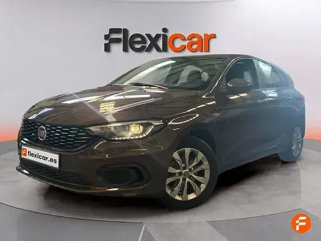 Usado Fiat Tipo Easy 95 CV (69 kW) 2018 Gris