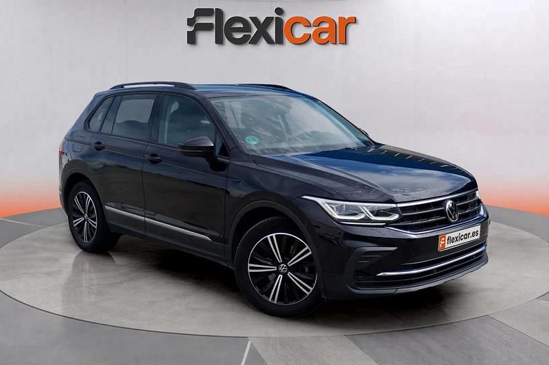 Negro Usado 2021 VW Tiguan Allspace Life SUV | 21.990 € (Buen precio) - Imagen 1/4