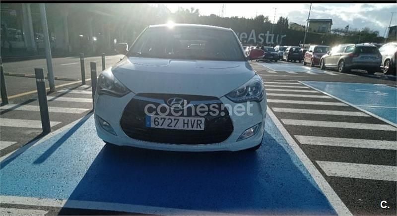Usado Hyundai Veloster Sport 140 CV (102 kW) 2014 Blanco Berlina