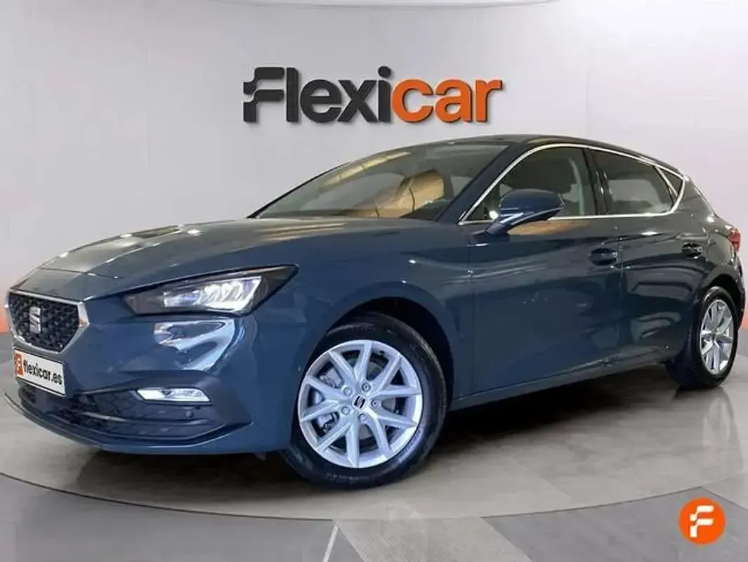 Usado Seat Leon FR 116 CV (85 kW) 2025 Gris Berlina