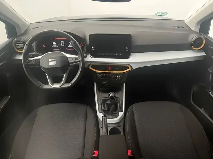 Usado Seat Arona Style 115 CV (84 kW) 2025 Gris SUV