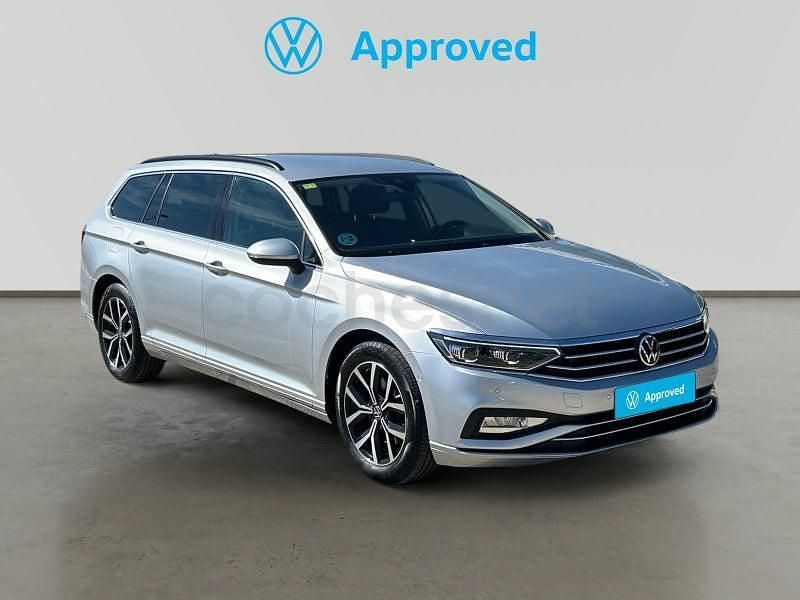 Usado VW Passat Executive 150 CV (110 kW) 2020 Gris / plata Familiar