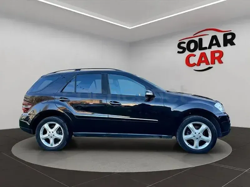 Usado Mercedes ML320 224 CV (164 kW) 2006 Negro SUV
