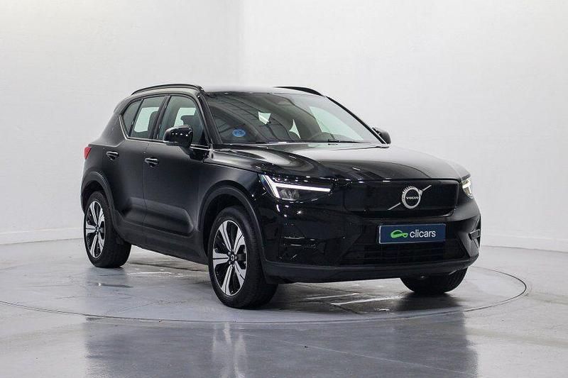 Usado Volvo XC40 Core 175 kW (238 CV) 2023 Negro SUV