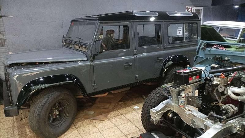 Usado Land Rover Defender 111 CV (81 kW) 1991 Familiar