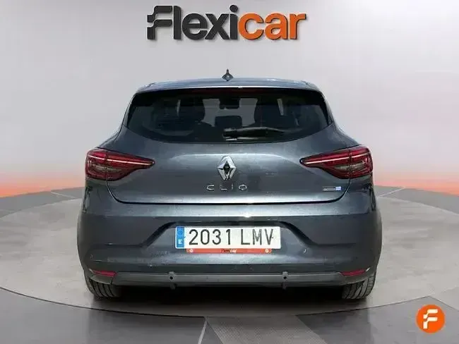 Używany Renault Clio V Zen 140 KM (102 kW) 2021 Szary Sedan/Limuzyna