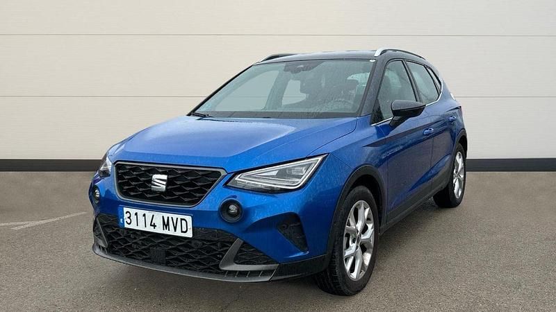 Usado Seat Arona FR 115 CV (84 kW) 2024 Azul SUV