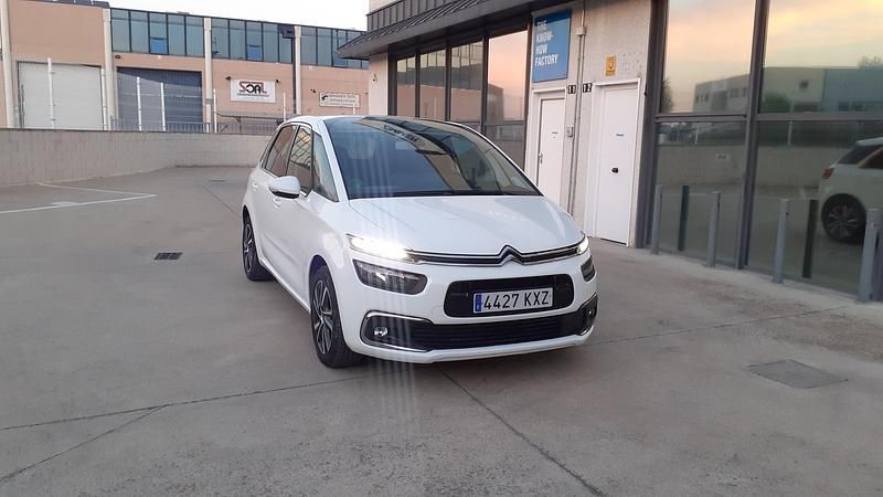 Usado Citroën C4 SpaceTourer Feel 130 CV (95 kW) 2019 Blanco Monovolumen