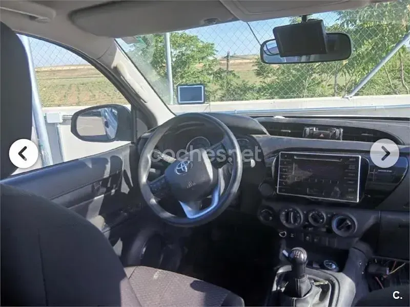 Usado Toyota HiLux 150 CV (110 kW) 2018 Blanco Pickup/Camioneta