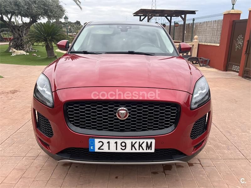 Usado Jaguar E-Pace R-Dynamic 150 CV (110 kW) 2018 Granate SUV