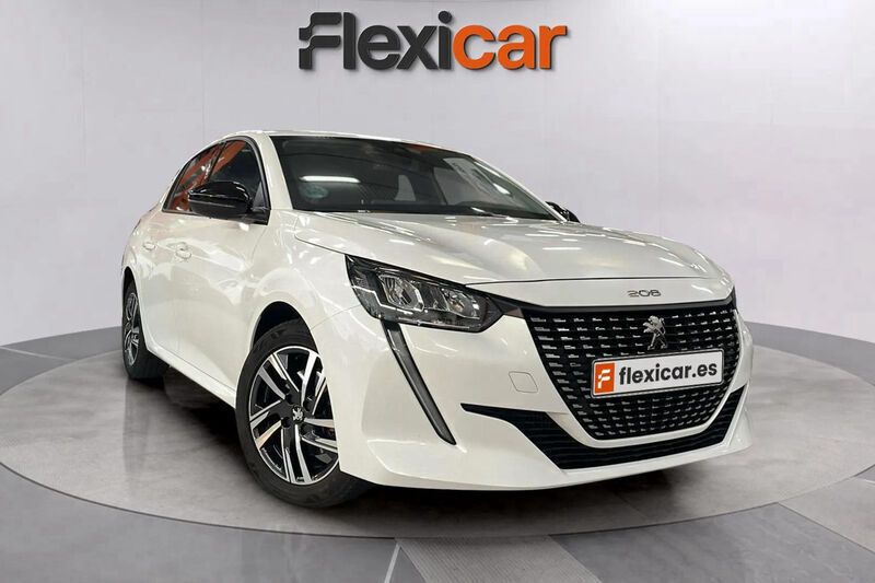 Blanco Usado 2023 Peugeot 208 Active Utilitario | 13.190 € (Buen precio) - Imagen 1/4