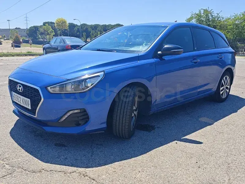 Usado Hyundai i30 GO! 120 CV (88 kW) 2018 Azul Berlina