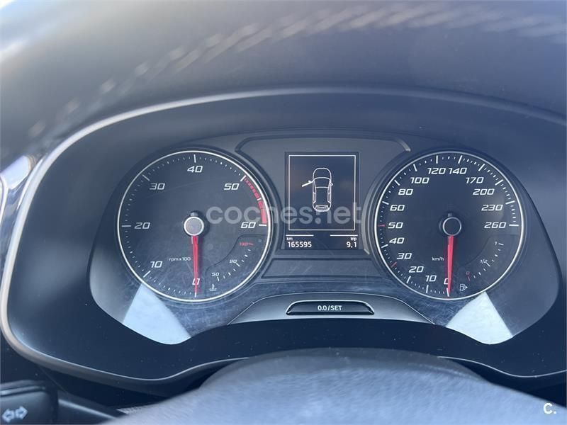 Gris / plata Usado 2015 Seat Leon Style Berlina | 9500 € (Super precio) - Imagen 1/4