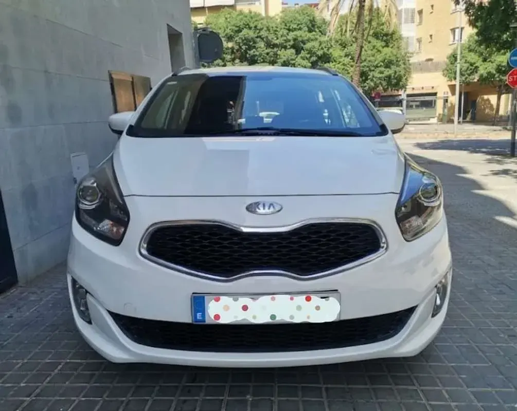 Usado Kia Carens 116 CV (85 kW) 2013 Blanco Monovolumen