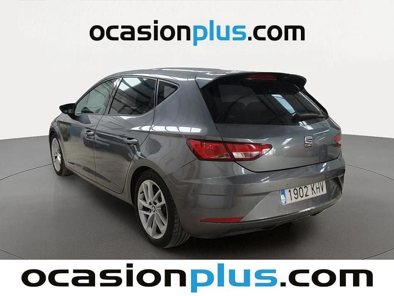 Usado Seat Leon Style 110 CV (80 kW) 2018 Gris Utilitario