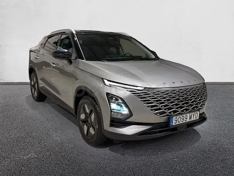 Usado Omoda 5 147 CV (108 kW) 2025 Gris / plata SUV