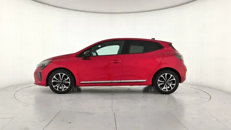 Usado Renault Clio V Techno 100 CV (73 kW) 2025 Rojo Berlina