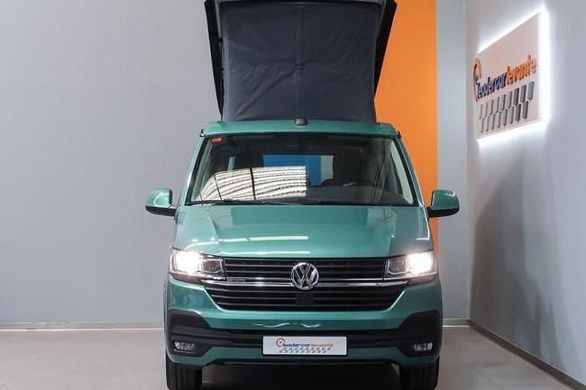 Usado VW California Beach 204 CV (150 kW) 2021 Verde Van