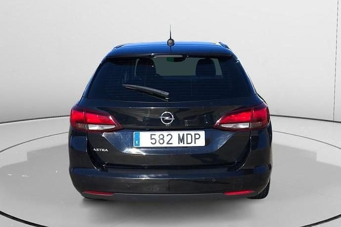 Usado Opel Astra Business Elegance 122 CV (89 kW) 2020