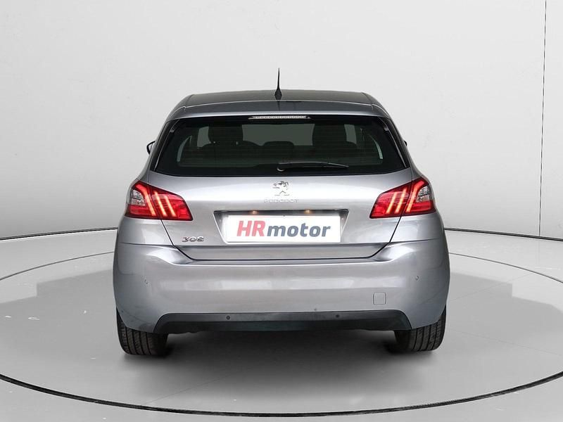 Usado Peugeot 308 Allure 111 HP (81 kW) 2020 Branco Citadino